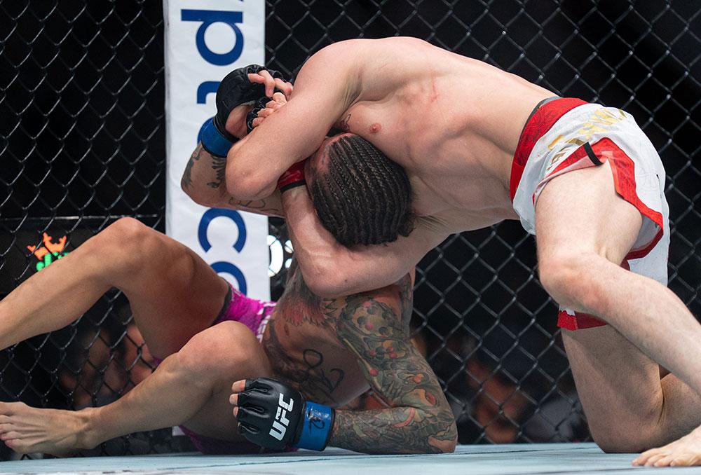 UFC 316 - Merab Dvalishvili confirme sa suprématie en soumettant O’Malley au 3e round | Newark UFC 316 - Merab Dvalishvili confirme sa suprématie en soumettant O’Malley au 3e round | Newark