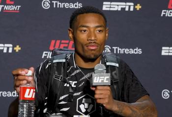 Après sa victoire éclatante, Elijah Smith a des ambitions claires : quitter l'Apex pour les grandes arènes comme le MSG | UFC on ESPN 72