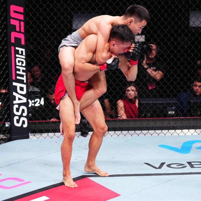 Namsrai Batbayar fait taire la foule de Shanghai en éliminant le favori local Agulali du tournoi | RTU Namsrai Batbayar fait taire la foule de Shanghai en éliminant le favori local Agulali du tournoi | RTU