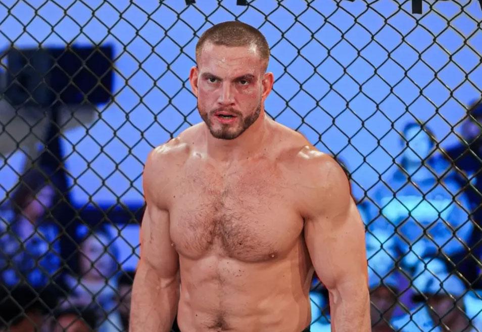 Un duel explosif et chaotique pour une place à l'UFC : Trent Miller affronte Ryan Gandra | DWCS 79 Un duel explosif et chaotique pour une place à l'UFC : Trent Miller affronte Ryan Gandra | DWCS 79