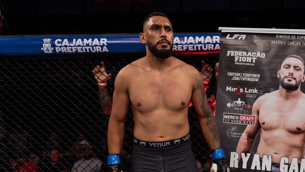 Un duel explosif et chaotique pour une place à l'UFC : Trent Miller affronte Ryan Gandra | DWCS 79 Un duel explosif et chaotique pour une place à l'UFC : Trent Miller affronte Ryan Gandra | DWCS 79