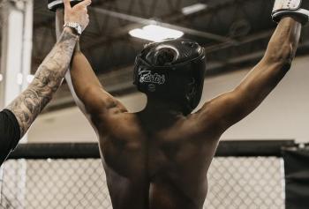 En France, le MMA s'impose comme un nouveau marqueur culturel