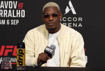 Fort d'un nouveau contrat, Bolaji Oki promet de rester fidèle à son style agressif pour l'UFC Paris