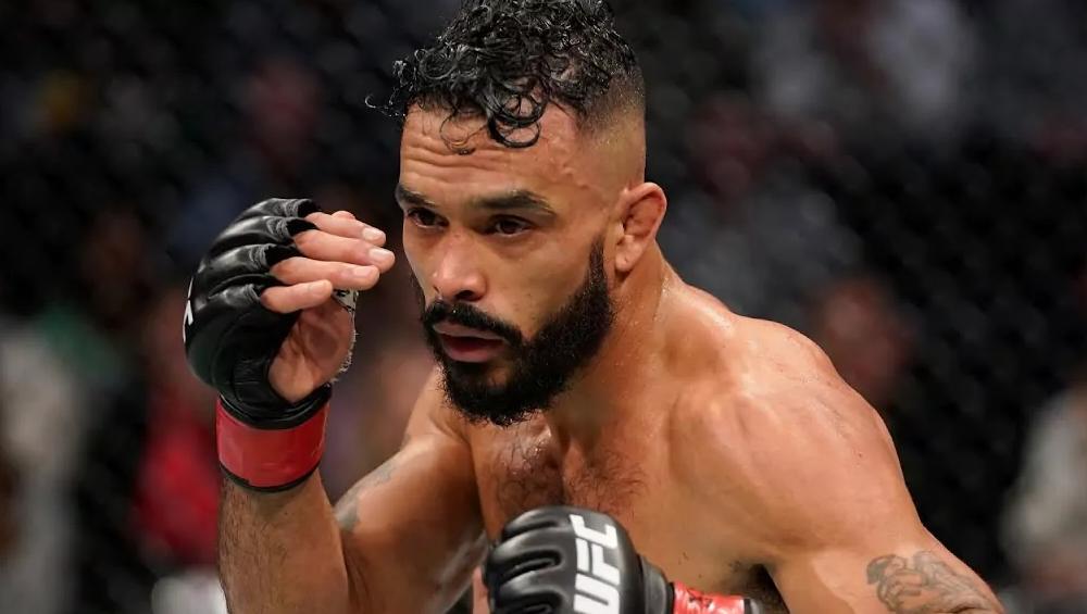 Noche UFC : Rob Font, le vétéran aguerri, mettra-t-il fin à l'ascension fulgurante du puissant David Martinez ? Noche UFC : Rob Font, le vétéran aguerri, mettra-t-il fin à l'ascension fulgurante du puissant David Martinez ?