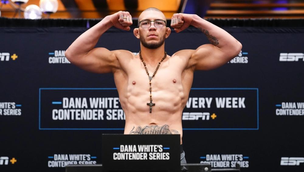 Rafael Tobias contre Jair de Oliveira : un duel aux proportions déséquilibrées pour une place à l'UFC | DWCS 83 Rafael Tobias contre Jair de Oliveira : un duel aux proportions déséquilibrées pour une place à l'UFC | DWCS 83