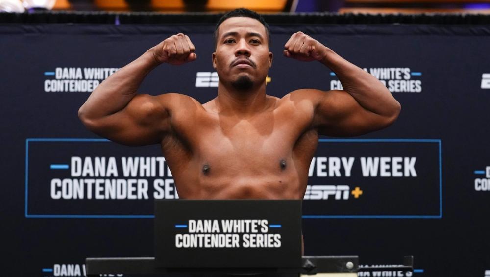 Rafael Tobias contre Jair de Oliveira : un duel aux proportions déséquilibrées pour une place à l'UFC | DWCS 83 Rafael Tobias contre Jair de Oliveira : un duel aux proportions déséquilibrées pour une place à l'UFC | DWCS 83
