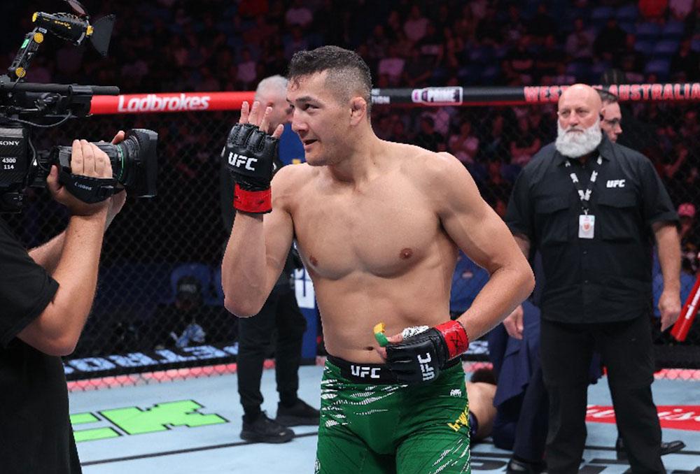 Cam Rowston s'impose par TKO sur Andre Petroski dès le premier round à l'UFC Perth