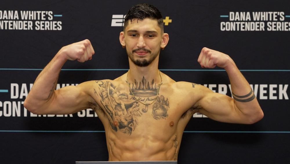 Louis Jourdain contre Magno Dias, une opposition entre boxe technique et muay thaï agressif | DWCS 84 Louis Jourdain contre Magno Dias, une opposition entre boxe technique et muay thaï agressif | DWCS 84