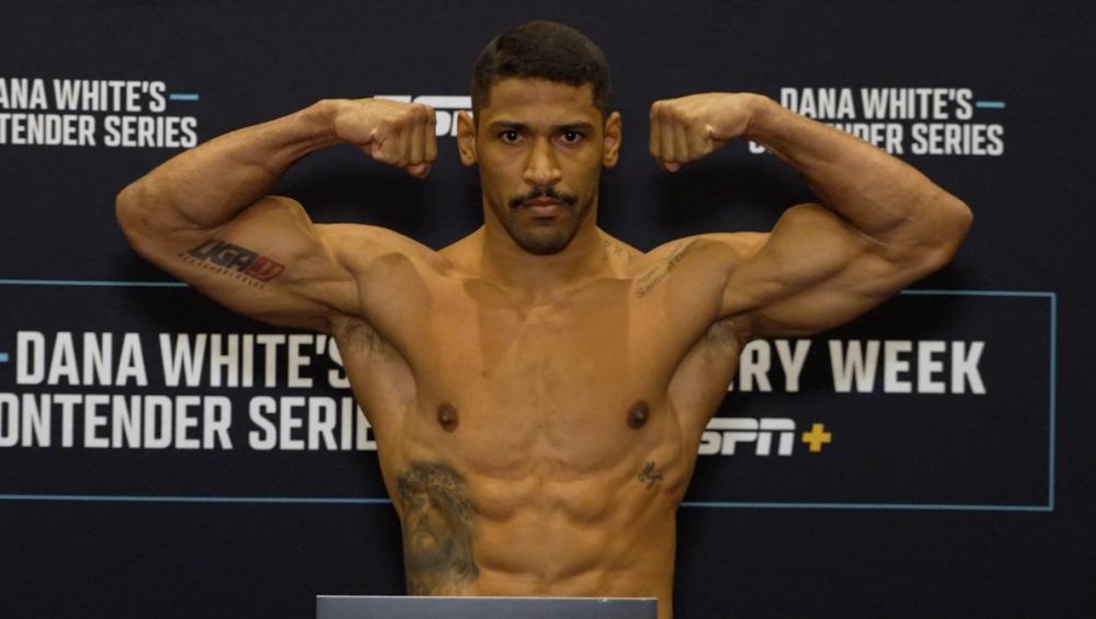 Face à Luis Felipe Dias, Donavon Hedrick se présente en énigme avec six victoires mais aucun adversaire de calibre | DWCS 85 Face à Luis Felipe Dias, Donavon Hedrick se présente en énigme avec six victoires mais aucun adversaire de calibre | DWCS 85