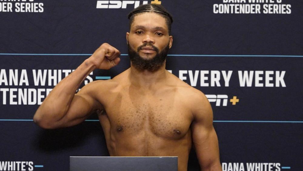 Marwan Rahiki contre Ananias Mulumba : deux prospects d'élite pour un seul contrat UFC | DWCS 86 Marwan Rahiki contre Ananias Mulumba : deux prospects d'élite pour un seul contrat UFC | DWCS 86