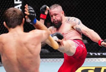 Nicolas Dalby s’impose de justesse face à Saygid Izagakhmaev au terme d’un combat serré | UFC Qatar