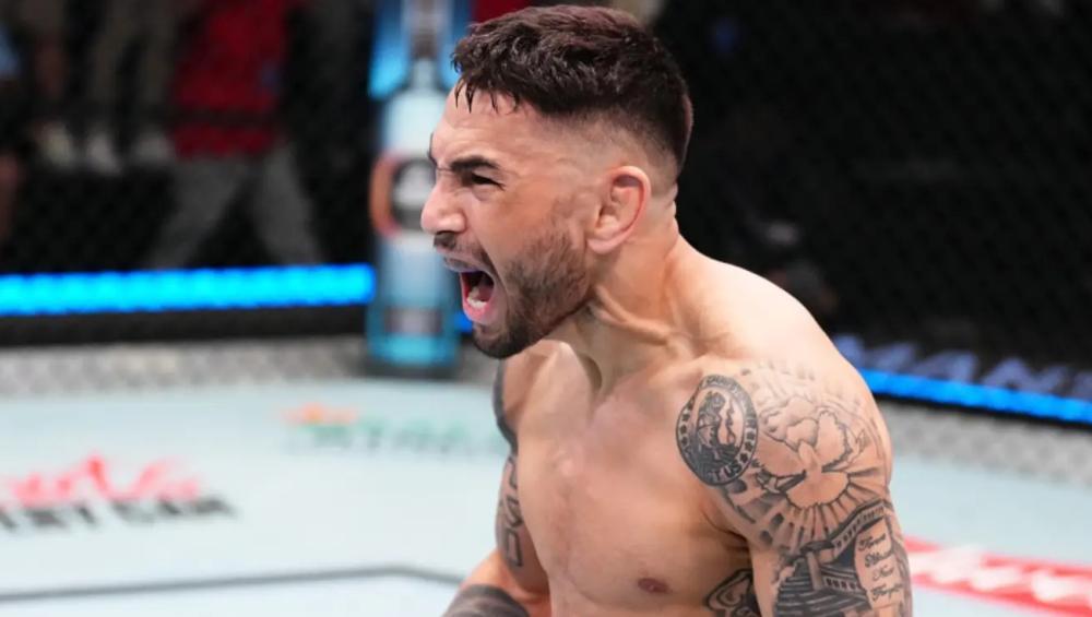 Charles Johnson vise une nouvelle victoire de prestige contre l’ancien prétendant au titre Alex Perez | UFC 324 Charles Johnson vise une nouvelle victoire de prestige contre l’ancien prétendant au titre Alex Perez | UFC 324
