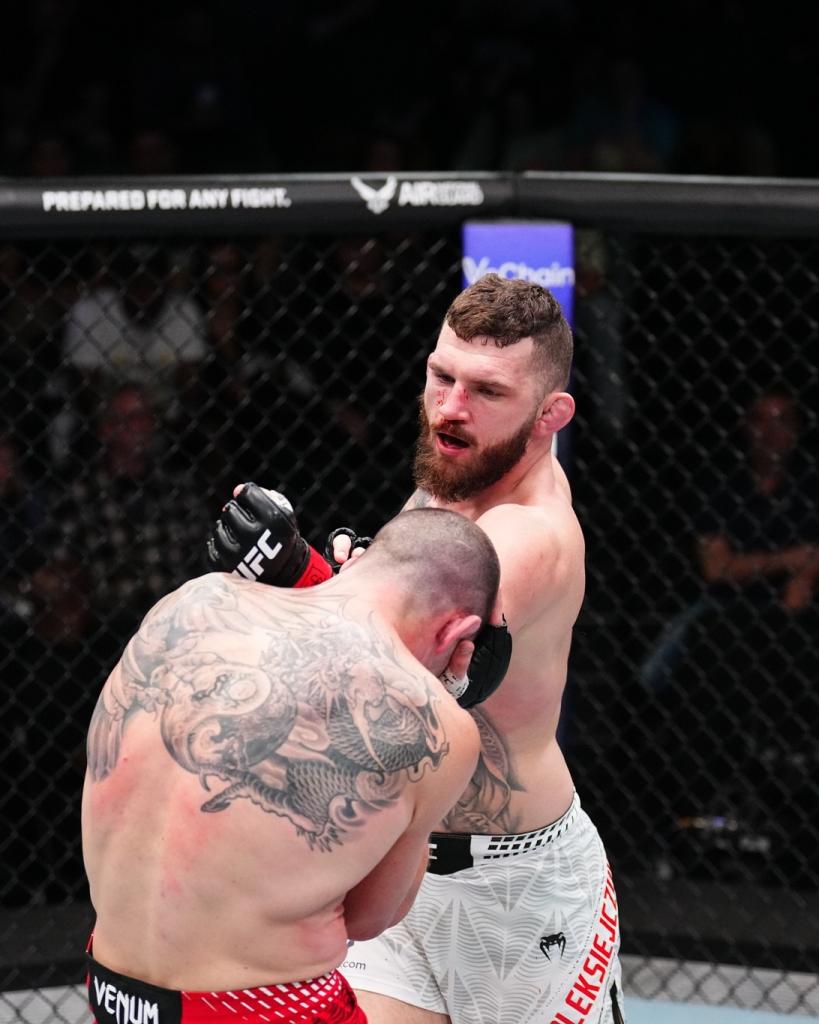UFC Fight Night 266 - Bonus de la soirée | Las Vegas UFC Fight Night 266 - Bonus de la soirée | Las Vegas