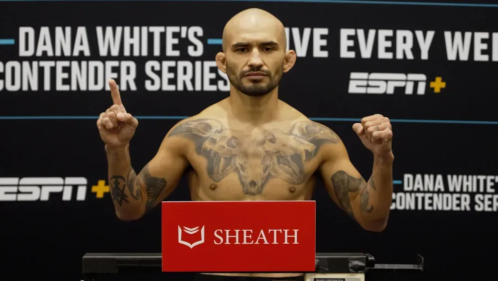 Alden Coria compte imposer sa puissance de KO face à Luis Gurule lors de ce combat sous haute tension | UFC Fight Night 267 Alden Coria compte imposer sa puissance de KO face à Luis Gurule lors de ce combat sous haute tension | UFC Fight Night 267