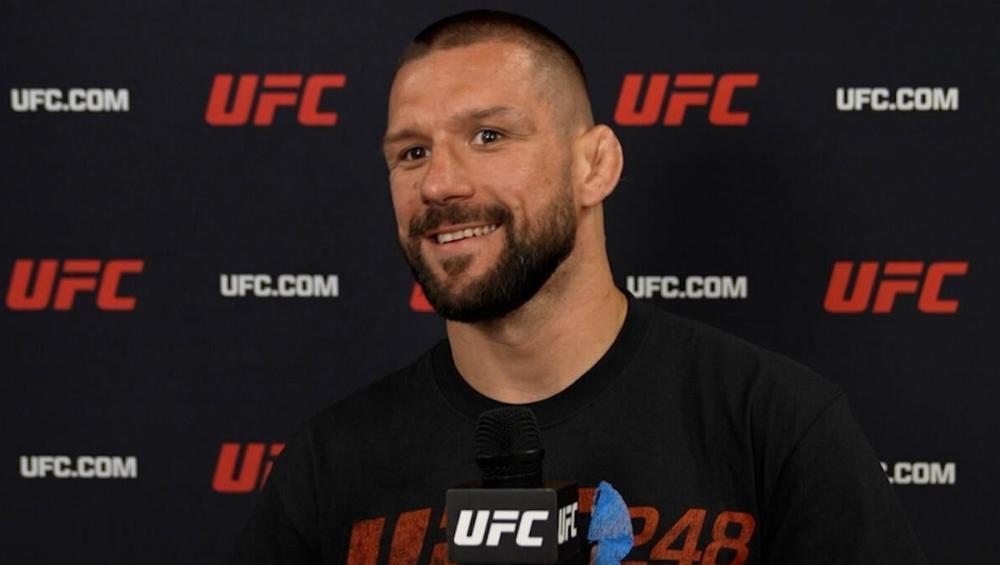 Mateusz Gamrot affronte l'argentin Esteban Ribovics pour défendre sa place dans le top 15 mondial des poids légers | UFC 327 Mateusz Gamrot affronte l'argentin Esteban Ribovics pour défendre sa place dans le top 15 mondial des poids légers | UFC 327