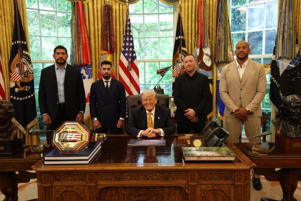 La ceinture officielle de l'UFC Freedom 250 La ceinture officielle de l'UFC Freedom 250