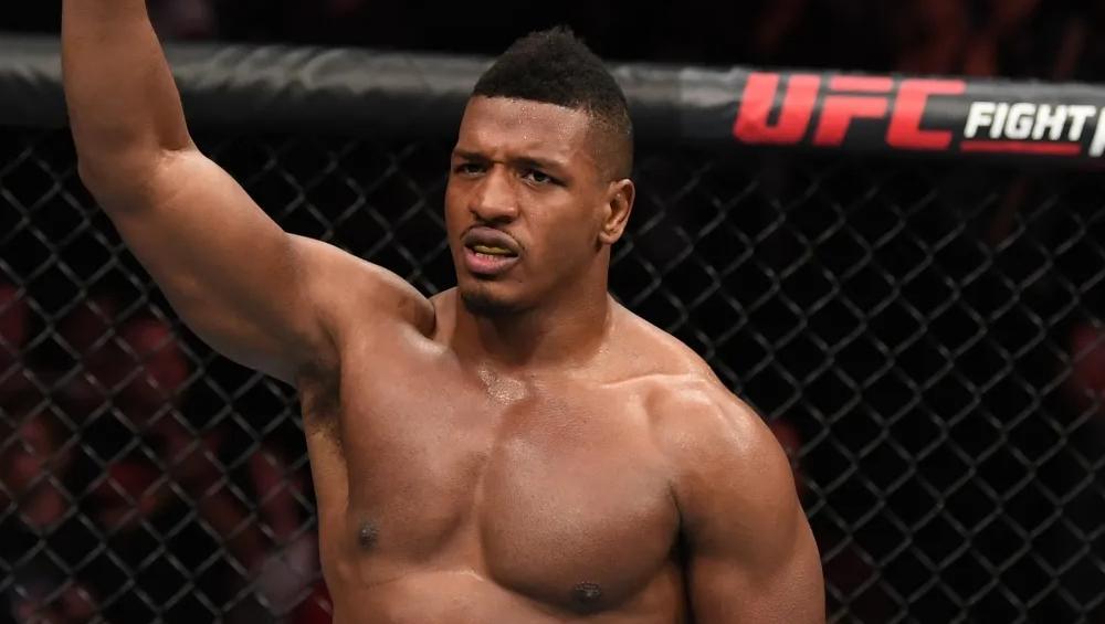 Le puncheur chinois Mingyang Zhang face au redoutable vétéran américain Alonzo Menifield | UFC Fight Night 277 Le puncheur chinois Mingyang Zhang face au redoutable vétéran américain Alonzo Menifield | UFC Fight Night 277