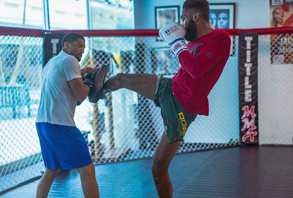 Équilibre, appuis, prévention : la nouvelle science de la préparation des combattants UFC