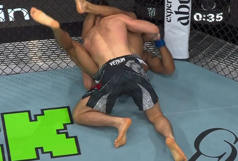 UFC Abu Dhabi : Nurullo Aliev poursuit son sans-faute et domine Mike Davis à la décision