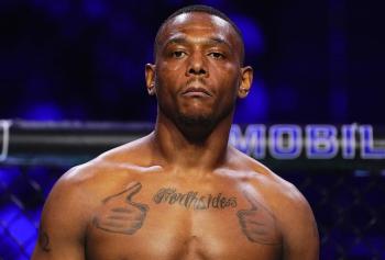 « La division a besoin d'énergie » : Jamahal Hill monte chez les lourds et veut directement Josh Hokit