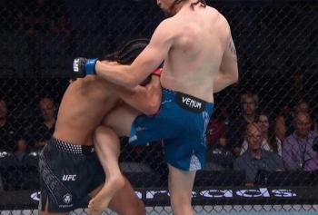 UFC Sacramento : Jackson McVey détruit Wes Schultz d'un coup de genou au corps au premier round