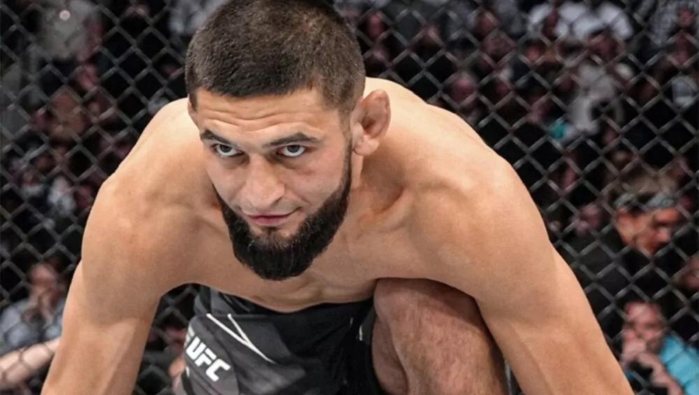 L'entraîneur de Khamzat Chimaev explique la raison du retard de son retour à l'UFC