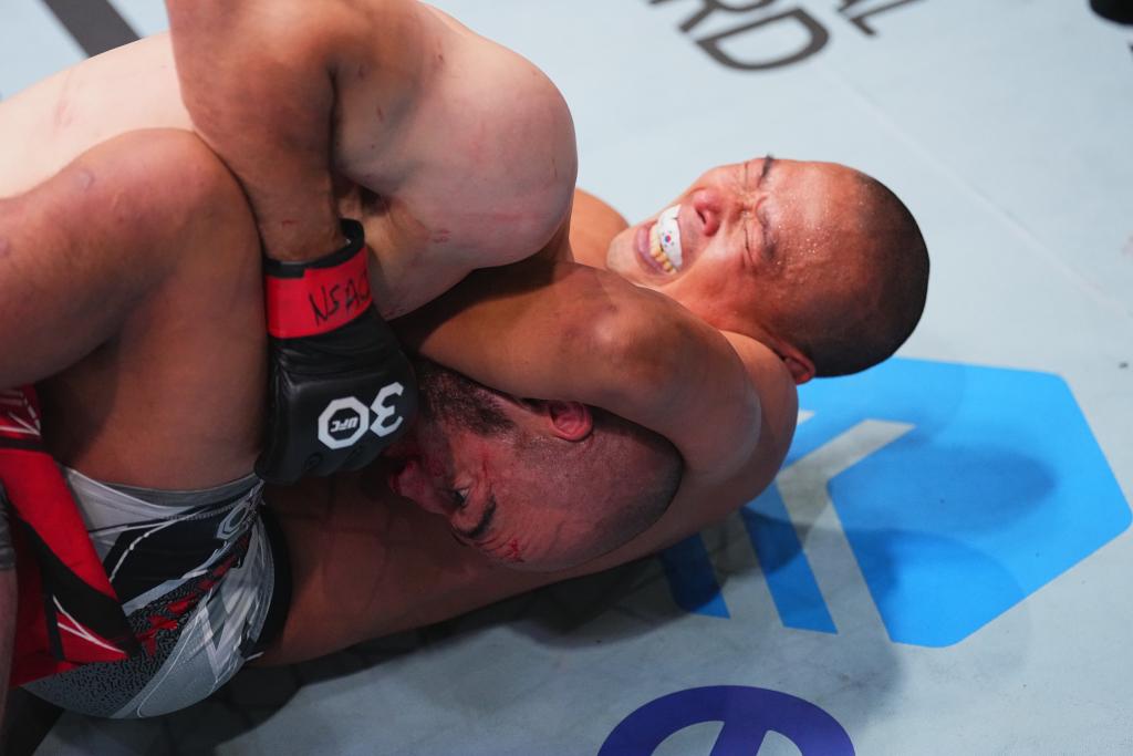 UFC on ESPN 49 - Albert Duraev vs Jun Yong Park