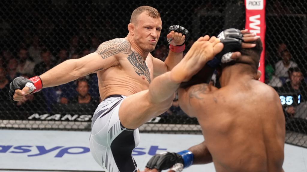 Face-à-face Explosif : Jack Hermansson affronte Joe Pyfer dans le Main Event de l'UFC | UFC on ESPN+ 94