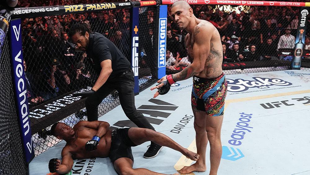 Pereira justifie sa célébration après le KO de Hill : “Le minimum que je pouvais faire” après ses provocations | UFC 300