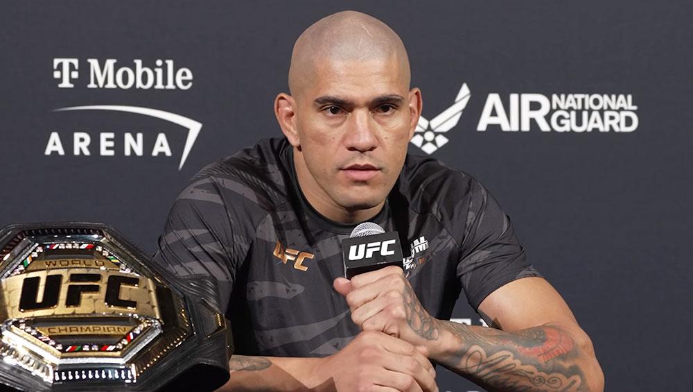 Alex Pereira donne son avis sur le retrait de Conor McGregor de l'UFC 303