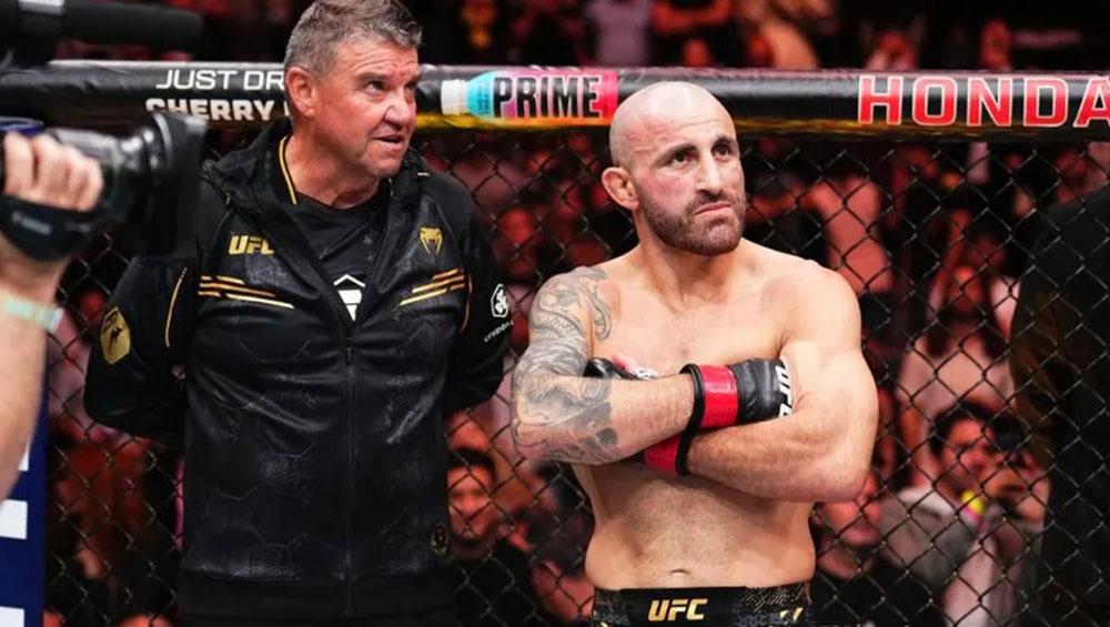 Alexander Volkanovski a décidé d'attendre le vainqueur du combat entre Ilia Topuria et Max Holloway