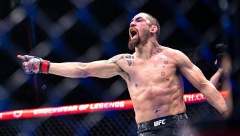 Robert Whittaker vise à prouver sa suprématie chez les poids moyens face à Khamzat Chimaev à l’UFC 308