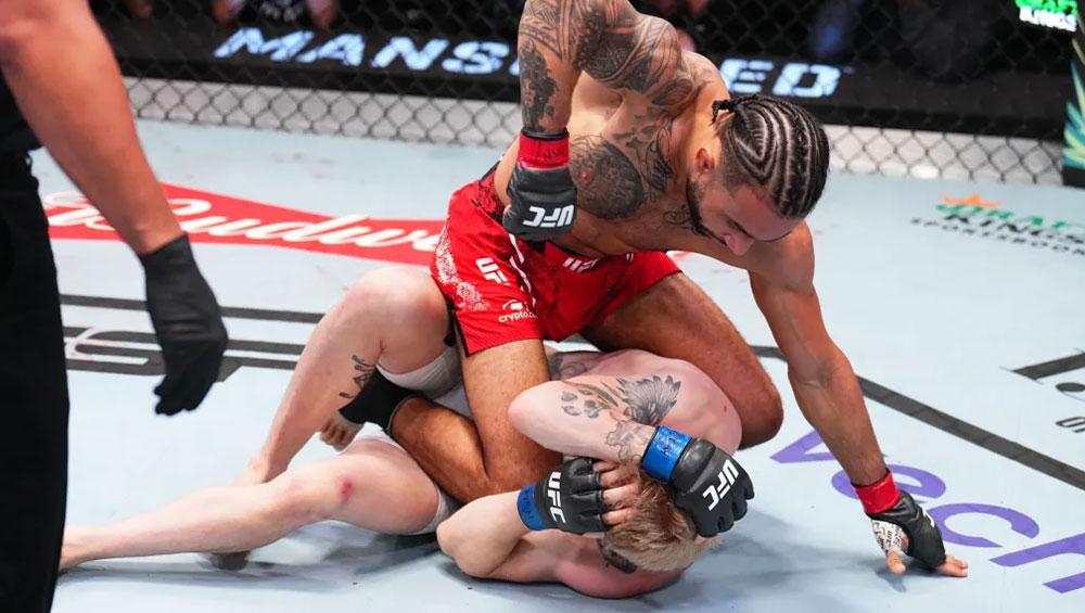 Isaac Dulgarian surmonte la pression et s'impose par soumission | UFC on ESPN+ 100