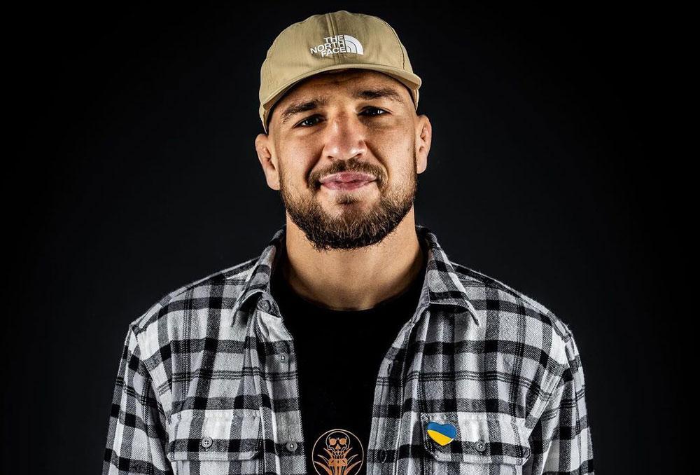 Yaroslav Amosov s’entraîne avec Denys Berinchyk en préparation pour un futur combat à l’UFC en 2025