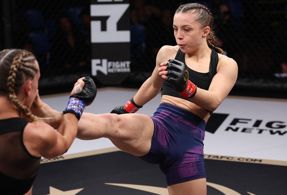 Magdalena Czaban : une étoile montante du MMA brille aux États-Unis à l’Invicta FC 58