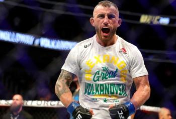 Alexander Volkanovski réagit à la volonté d'Ilia Topuria d'affronter Islam Makhachev