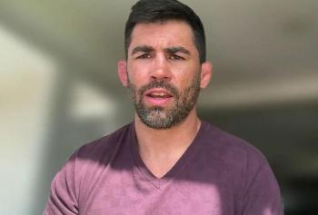 Dominick Cruz révèle que TJ Dillashaw l’a contacté après sa blessure et lui a recommandé un médecin