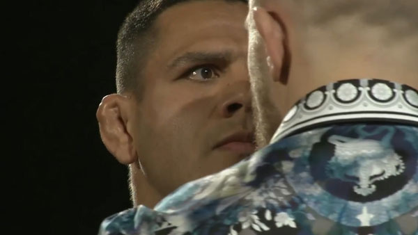 Rafael dos Anjos contre Conor McGregor Rafael dos Anjos contre Conor McGregor