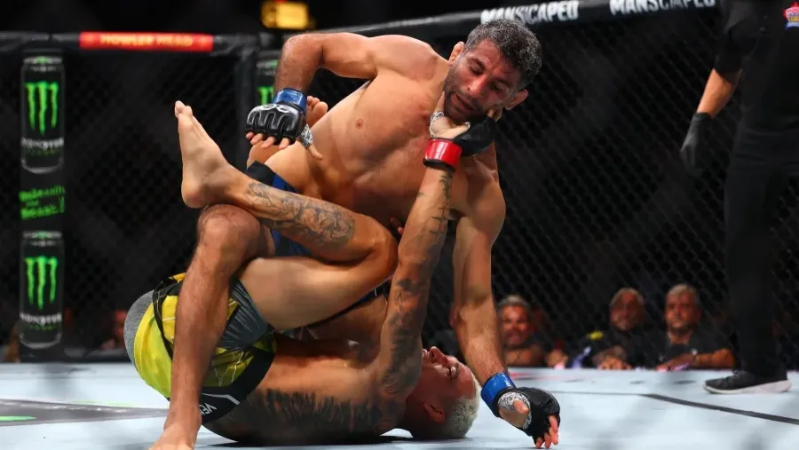 UFC 289 - Charles Oliveira vs Beneil Dariush